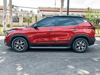 2022 Kia KX3, красный, 1285000 рублей, вид 4