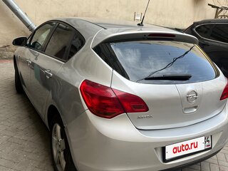 2011 Opel Astra J, серебристый, 500000 рублей, вид 1