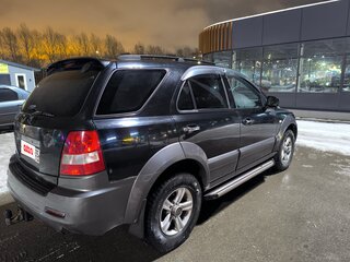 2004 Kia Sorento I, чёрный, 650000 рублей, вид 3