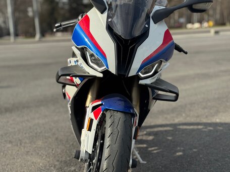 2019 BMW S 1000 RR, белый, 1550000 рублей, вид 1