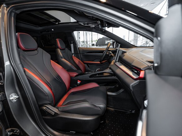 2026 Geely Coolray I Рестайлинг 2, серый, 2964990 рублей - вид 12