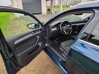 2020 Volkswagen Passat B8 Рестайлинг, синий, 1800000 рублей, вид 5