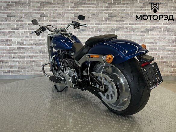 2022 Harley-Davidson Fat Boy, синий - вид 18