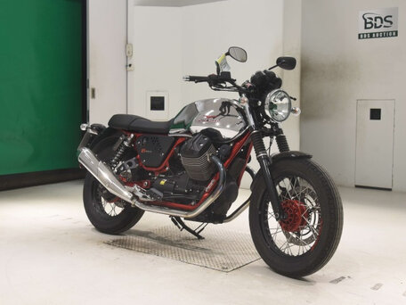 2016 Moto Guzzi V 7, серый, 700000 рублей, вид 3