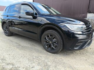 2024 Volkswagen Tiguan Allspace II Рестайлинг, чёрный, 2900000 рублей, вид 5