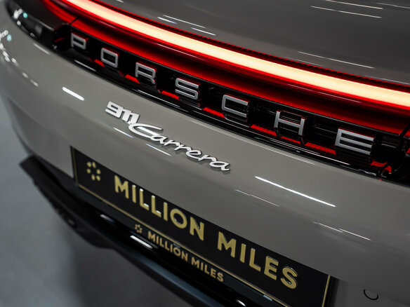 2026 Porsche 911 Carrera VIII (992) Рестайлинг, серый, 22990000 рублей - вид 17