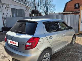2012 Skoda Fabia II Рестайлинг, серебристый, 460000 рублей, вид 3