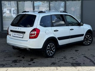 2023 Lada (ВАЗ) Granta Cross I Рестайлинг, белый, 745000 рублей, вид 4