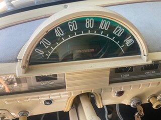 1969 ГАЗ 21 «Волга» 21Р, бежевый, 2000000 рублей, вид 4