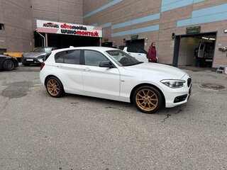 2015 BMW 1 серии 118i II (F20/F21) Рестайлинг, белый, 1550000 рублей, вид 3