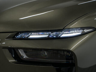 2026 BMW X7 40i I (G07) Рестайлинг, зелёный, 16190000 рублей, вид 3