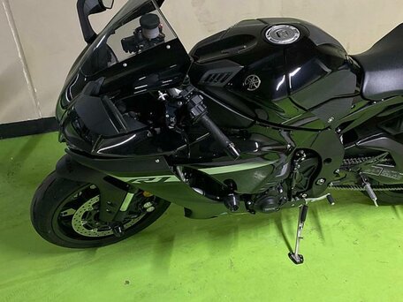 2024 Yamaha YZF-R1, чёрный, 1990000 рублей, вид 2