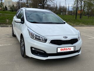 2018 Kia Ceed II Рестайлинг, белый, 1400000 рублей, вид 4