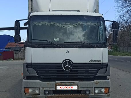 2004 Mercedes-Benz Atego, белый, 2400000 рублей, вид 1