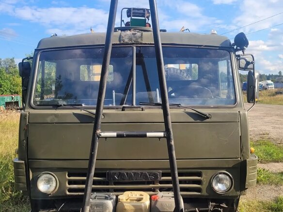 1989 КамАЗ 4310, зелёный, 1500000 рублей - вид 6