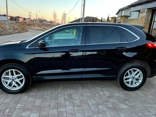 2022 Ford Edge II Рестайлинг, чёрный, 2400000 рублей, вид 3