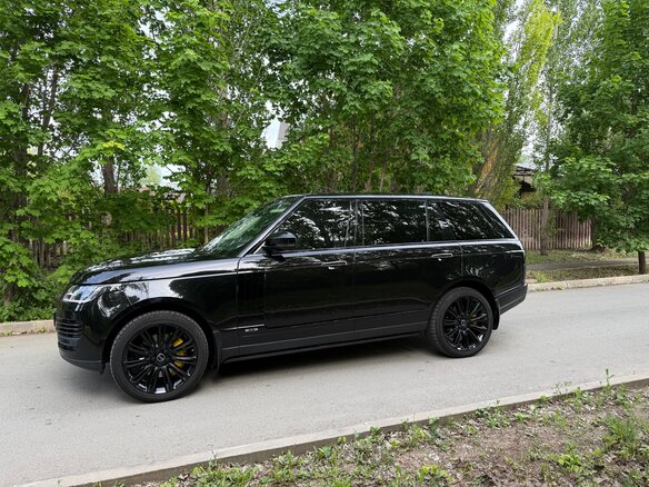 2018 Land Rover Range Rover IV Рестайлинг, чёрный, 6150000 рублей - вид 2