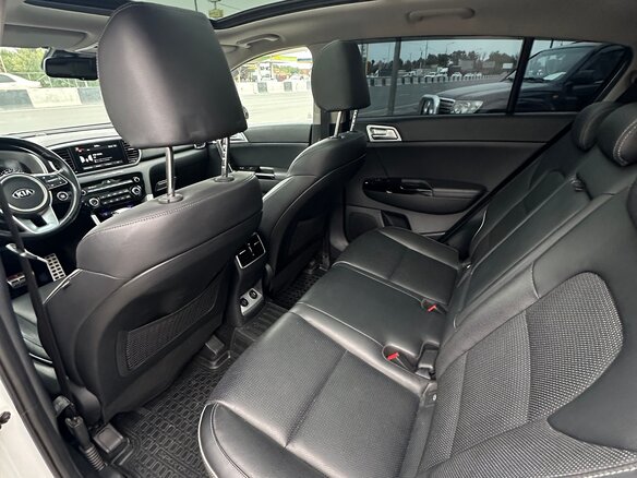 2018 Kia Sportage IV Рестайлинг, белый, 2850000 рублей - вид 36