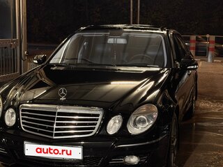 2007 Mercedes-Benz E-Класс 350 III (W211, S211) Рестайлинг, чёрный, 1600000 рублей, вид 3