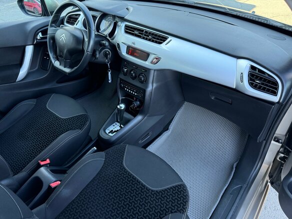 2011 Citroen C3 II, бежевый, 415000 рублей - вид 8