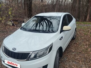 2013 Kia Rio III, белый, 760000 рублей, вид 1