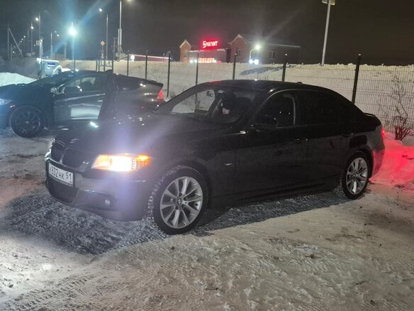 2010 BMW 3 серии 318i V (E90/E91/E92/E93) Рестайлинг, чёрный, 1100000 рублей - вид 7