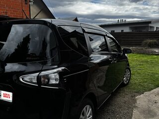 2021 Toyota Sienta II Рестайлинг, чёрный, 1600000 рублей, вид 3