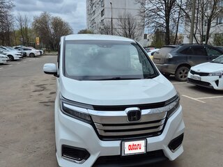 2019 Honda Stepwgn Spada V Рестайлинг, белый, 2180000 рублей, вид 3