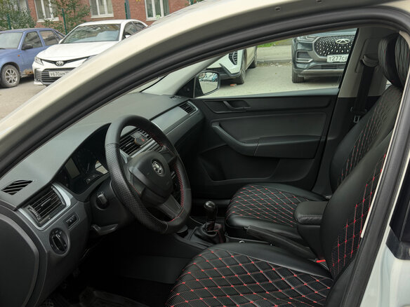 2014 Skoda Rapid I, серый, 615000 рублей - вид 6