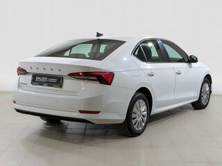 2021 Skoda Octavia IV (A8), белый, 2425000 рублей, вид 5