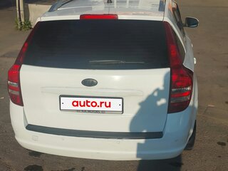 2011 Kia Ceed I Рестайлинг, белый, 520000 рублей, вид 5