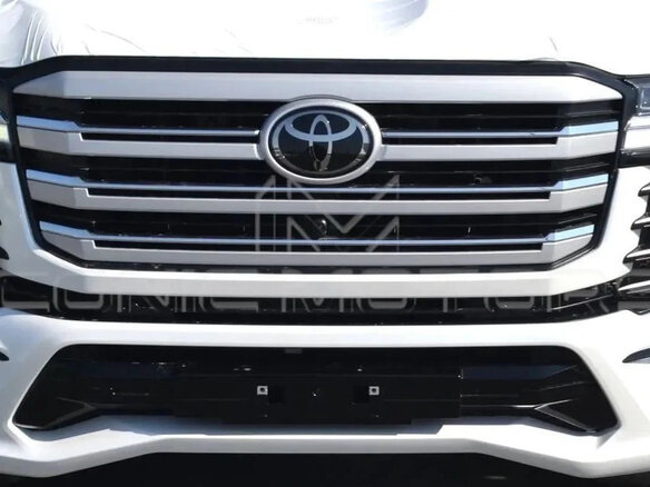 2026 Toyota Land Cruiser 300 Series, белый, 12200000 рублей - вид 18