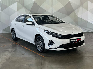 2025 Kia K3 II (China Market) Рестайлинг, белый, 2475000 рублей, вид 3