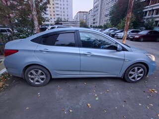2013 Hyundai Solaris I, голубой, 750000 рублей, вид 5
