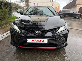 2021 Toyota Camry VIII (XV70) Рестайлинг, чёрный, 4200000 рублей, вид 2