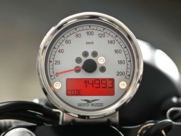 2016 Moto Guzzi V 9, белый, 677000 рублей - вид 8