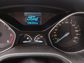 2015 Ford Focus III Рестайлинг, жёлтый, 370000 рублей, вид 5