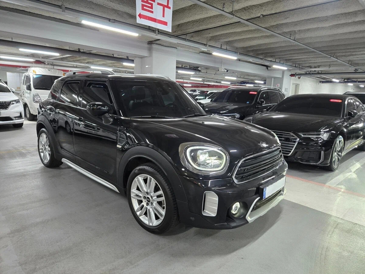 Открыть фотографии: Mini Countryman II Рестайлинг