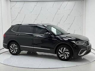 2023 Volkswagen Tiguan L II Рестайлинг (China Market), чёрный, 2310000 рублей, вид 1
