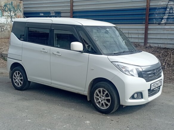 2017 Suzuki Solio III, белый - вид 2
