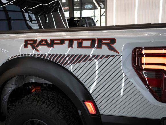2026 Ford F-150 Raptor XIV Рестайлинг, серый, 14594637 рублей - вид 7