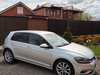 2018 Volkswagen Golf VII Рестайлинг, серебристый, 1800000 рублей, вид 3