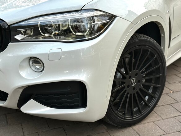 2017 BMW X6 40d II (F16), белый, 3990000 рублей - вид 4