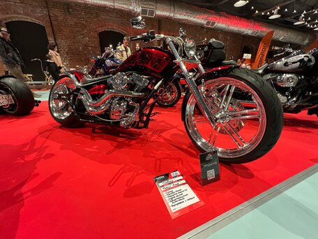 2014 Big Dog Motorcycles Pitbull, красный, 2000000 рублей, вид 5