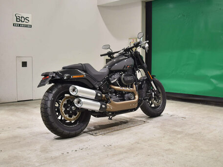 2024 Harley-Davidson Fat Bob, чёрный, 1790000 рублей, вид 2