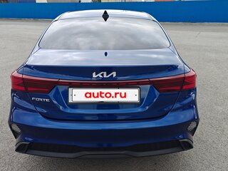 2022 Kia Forte III Рестайлинг, синий, 2250000 рублей, вид 4