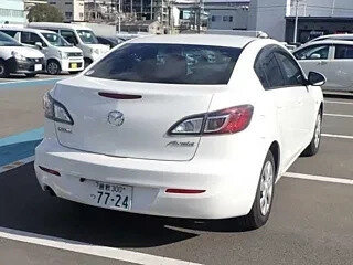 2013 Mazda Axela II, белый, 770000 рублей, вид 2