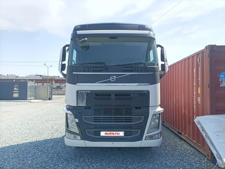 2015 Volvo FH, белый, 5450000 рублей, вид 3