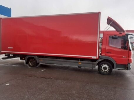2013 Mercedes-Benz Atego, красный, 3000000 рублей, вид 2