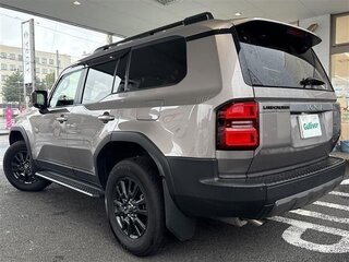 2025 Toyota Land Cruiser Prado 250 Series, бежевый, 7860000 рублей, вид 3